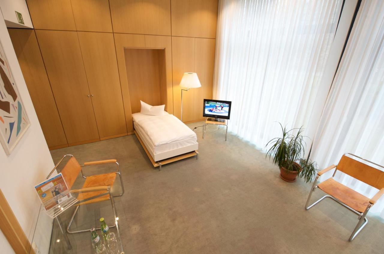 Holiday Inn Berlin City-West By Ihg Exterior photo
