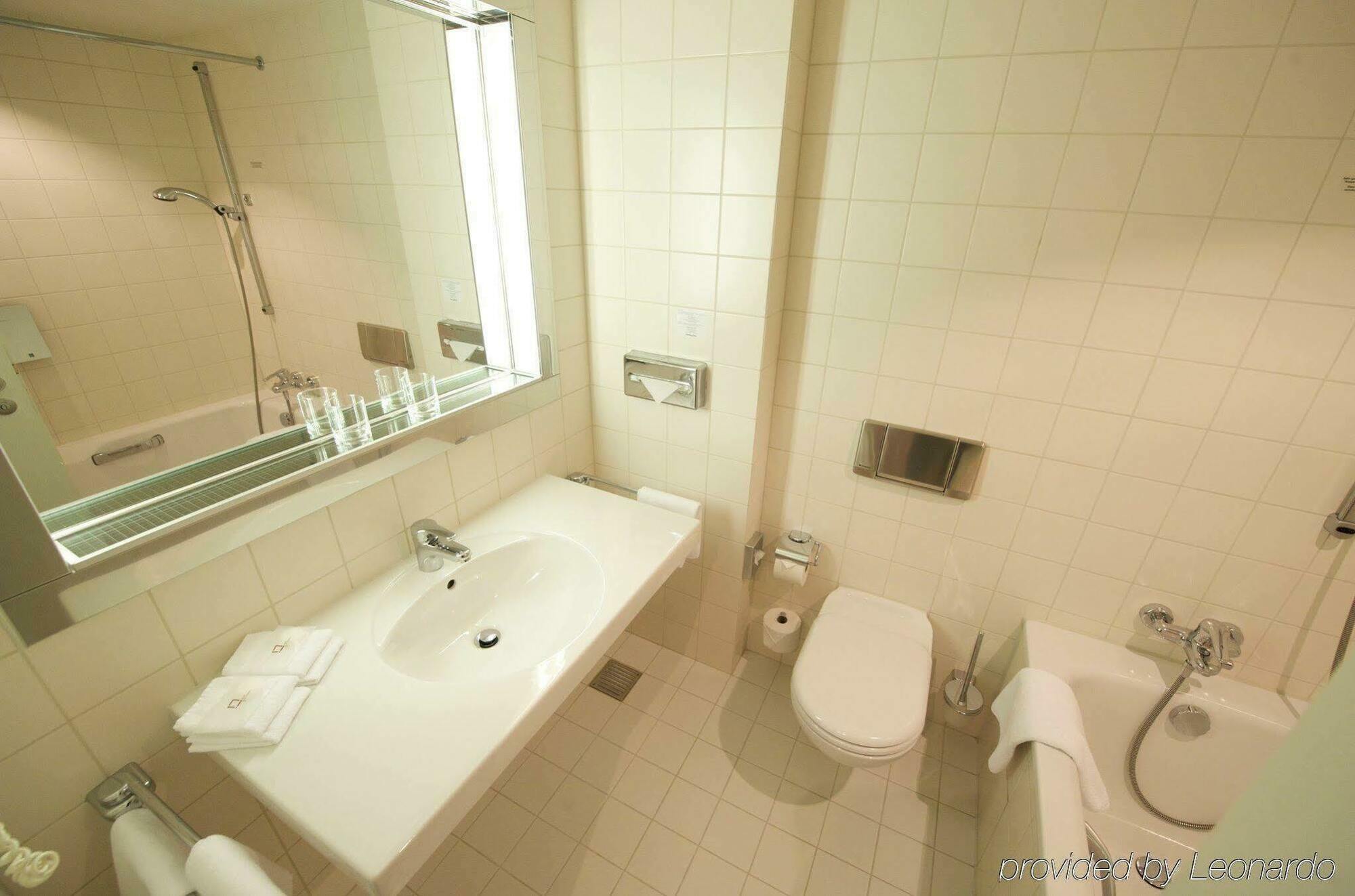 Holiday Inn Berlin City-West By Ihg Room photo